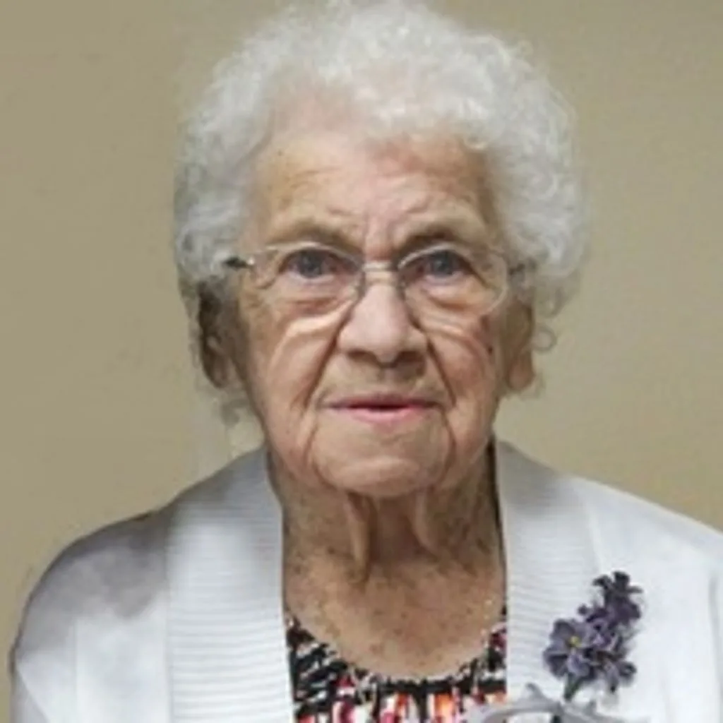 Portrait of Carmen Warner
