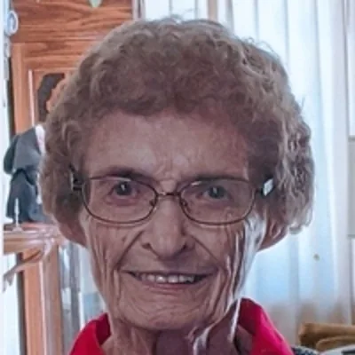 Lorraine Mammenga