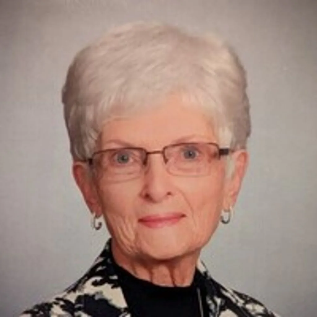Portrait of Carolyn Sneller
