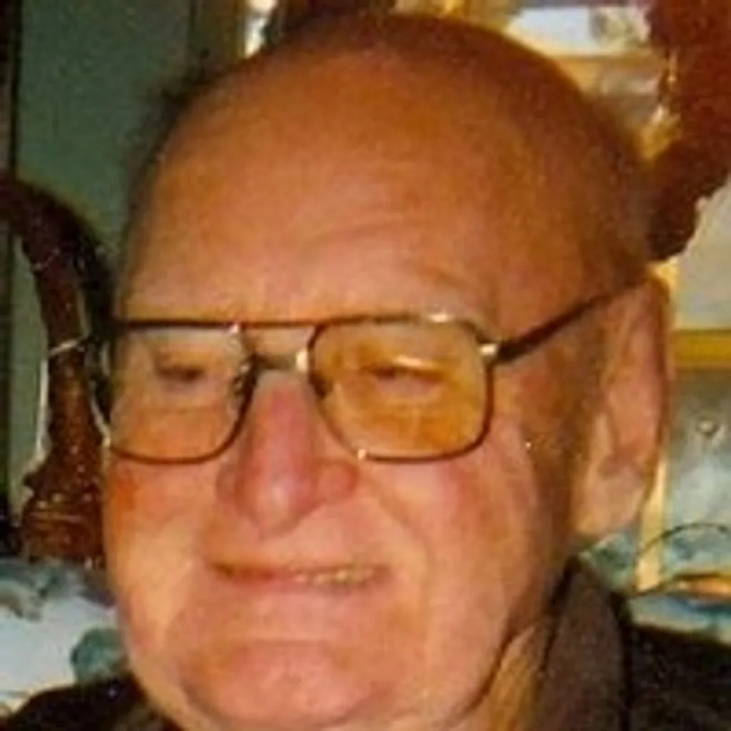 Portrait of Arlen L. Skinner