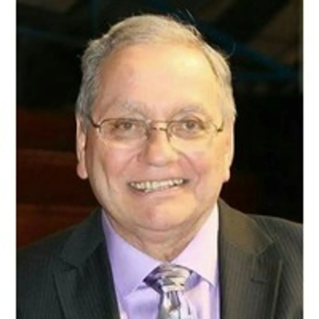 Portrait of Ron Flynn