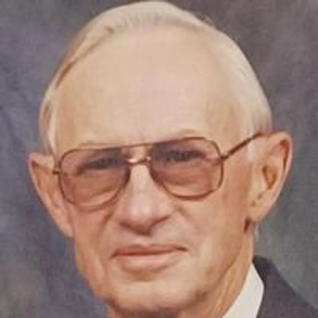 Portrait of Roland Spomer